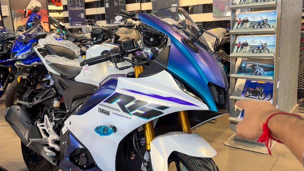 Yamaha R15 V4